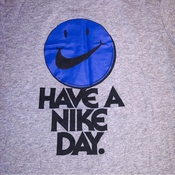 Nike “Have A Nike Day” Gray Youth T-Shirt Size Medium - Picture 2 of 6